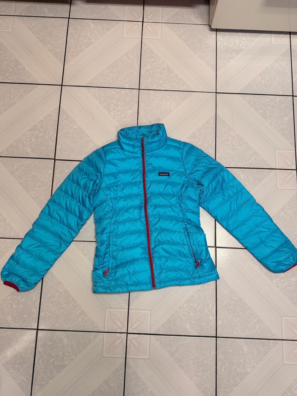 Patagonia Kids Jacket - Bright Turquoise with pink Interior